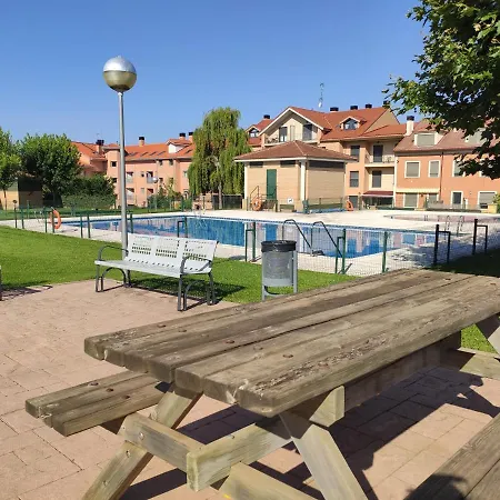 Apartamento Los Manos De Oroel Jaca Zewnętrze zdjęcie